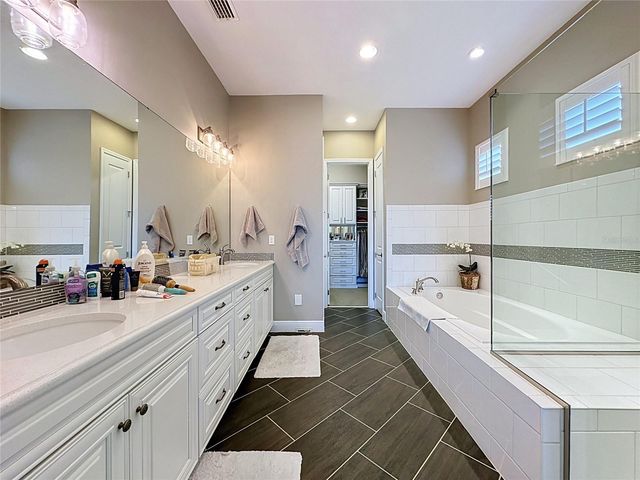 264 SILVER MAPLE ROAD, Groveland, FL 34736