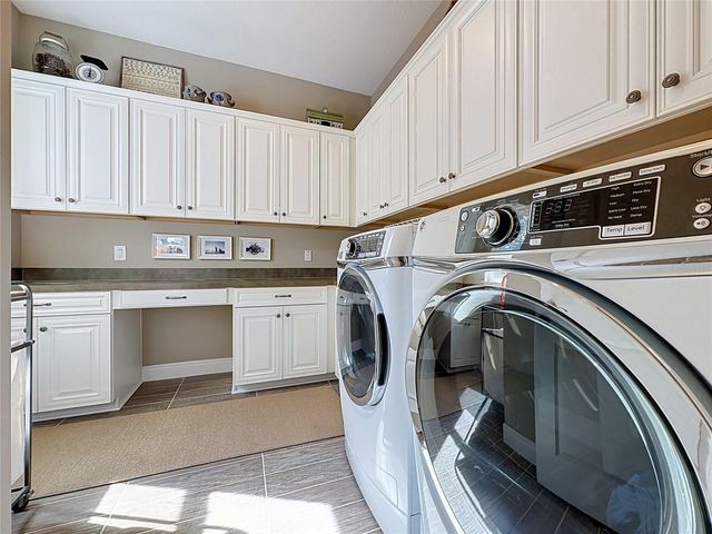 264 SILVER MAPLE ROAD, Groveland, FL 34736
