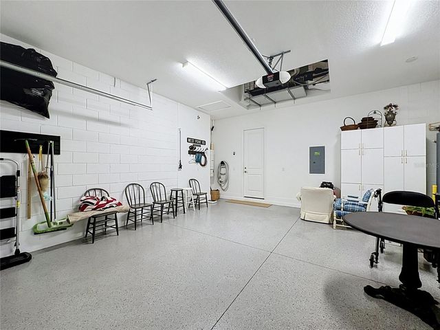 264 SILVER MAPLE ROAD, Groveland, FL 34736