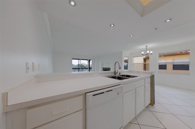 2400 FEATHER SOUND DRIVE 928, Clearwater, FL 33762