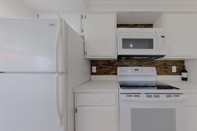2400 FEATHER SOUND DRIVE 928, Clearwater, FL 33762