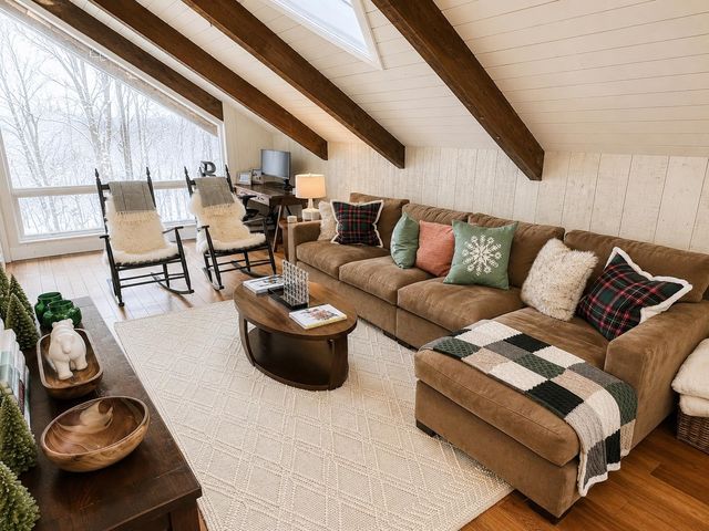 74 N Brookwood Road, Stratton, VT 05155