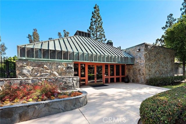 10192 Saint Cloud Lane, Tustin, CA 92705