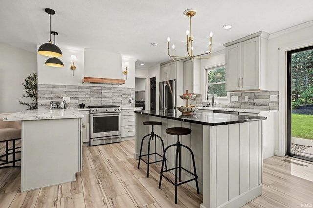 59789 Settlers Trail, Osceola, IN 46561