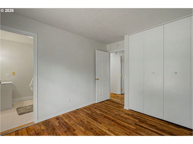 15540 Se HARRISON St, Portland, OR 97233