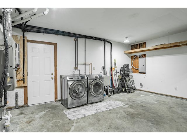 15540 Se HARRISON St, Portland, OR 97233