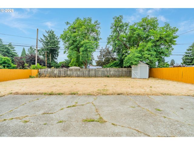 15540 Se HARRISON St, Portland, OR 97233