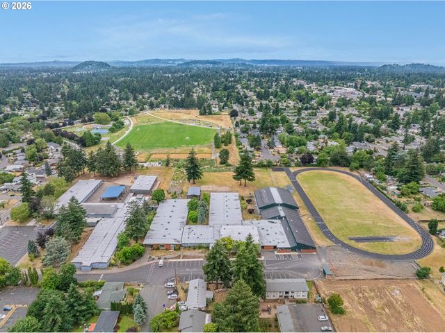 15540 Se HARRISON St, Portland, OR 97233