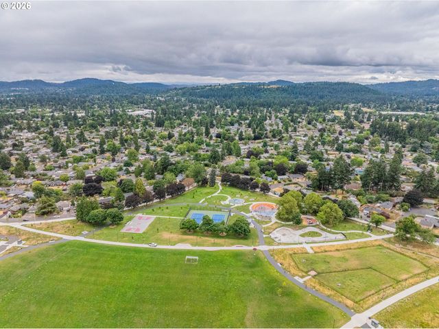 15540 Se HARRISON St, Portland, OR 97233