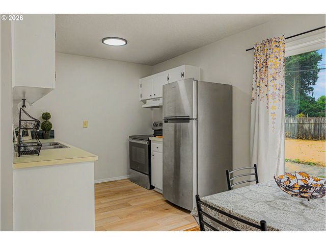 15540 Se HARRISON St, Portland, OR 97233