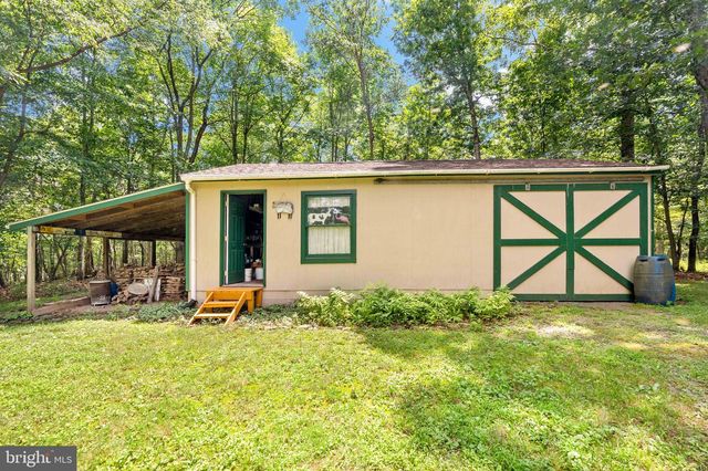 819 PACKING HOUSE RD, Berkeley Springs, WV 25411