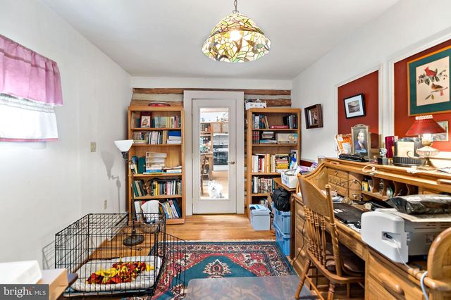 819 PACKING HOUSE RD, Berkeley Springs, WV 25411