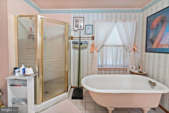 819 PACKING HOUSE RD, Berkeley Springs, WV 25411