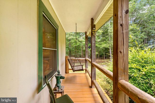 819 PACKING HOUSE RD, Berkeley Springs, WV 25411