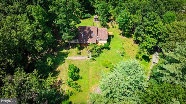 819 PACKING HOUSE RD, Berkeley Springs, WV 25411