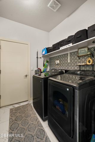 12033 Hidden Gardens Place, Socorro, TX 79927