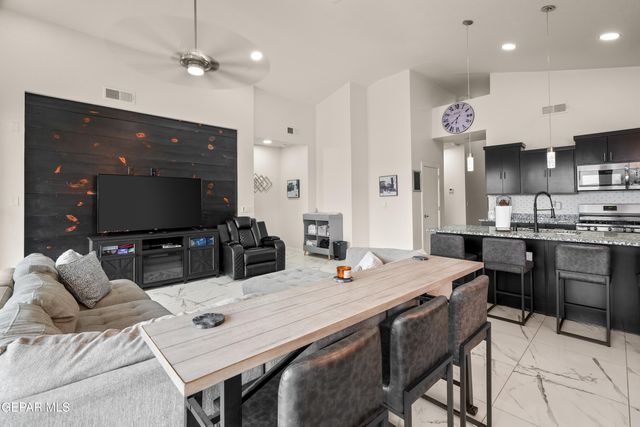 12033 Hidden Gardens Place, Socorro, TX 79927