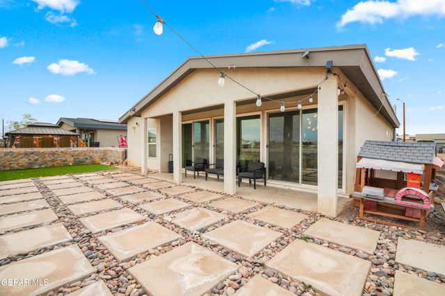 12033 Hidden Gardens Place, Socorro, TX 79927