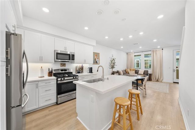 16432 Whittier Boulevard 2, Whittier, CA 90603