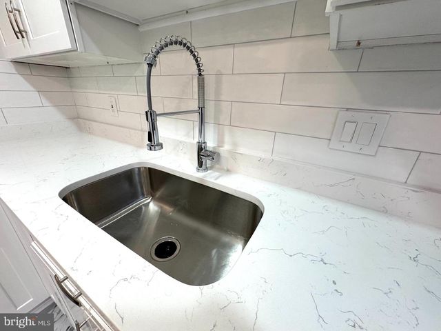 2903 MONTAUK CT, Falls Church, VA 22042