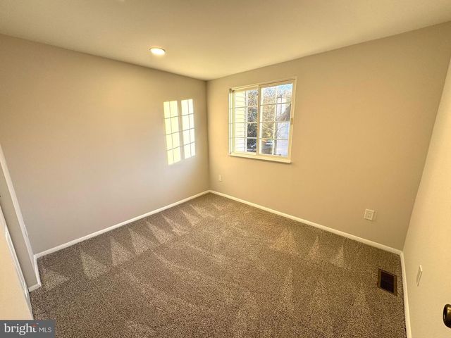 2903 MONTAUK CT, Falls Church, VA 22042