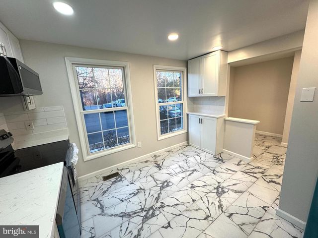 2903 MONTAUK CT, Falls Church, VA 22042