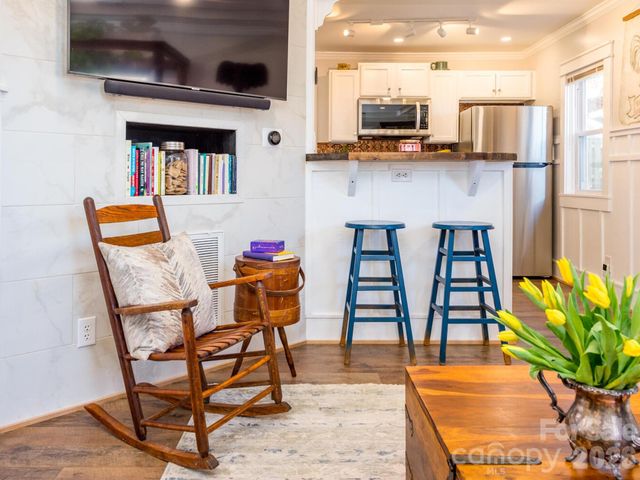 29 White Oak Road, Arden, NC 28704