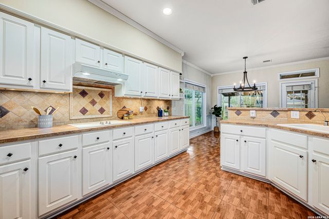 1165 Mesa Blanca, San Antonio, TX 78248