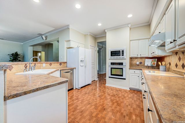 1165 Mesa Blanca, San Antonio, TX 78248