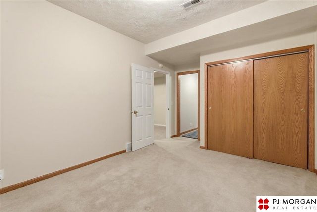 5162 N 151 Avenue, Omaha, NE 68116