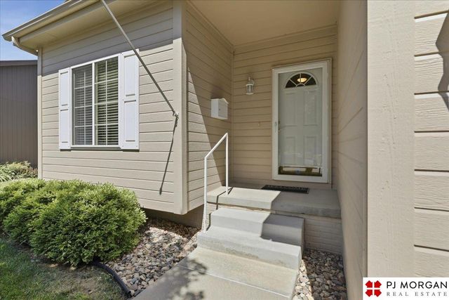5162 N 151 Avenue, Omaha, NE 68116