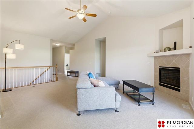 5162 N 151 Avenue, Omaha, NE 68116