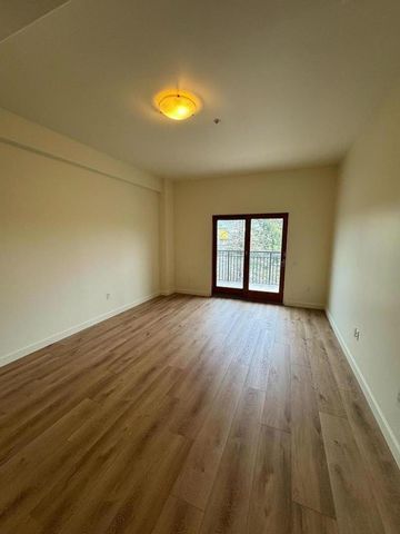 200 Sheridan Avenue 408, Palo Alto, CA 94306