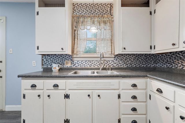 2225 N 50th Street, Waco, TX 76710