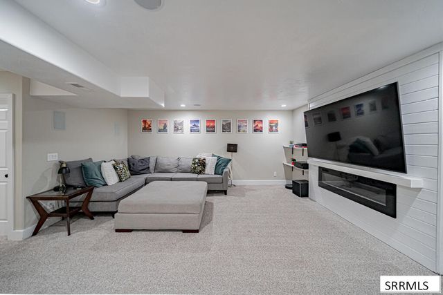 5100 E Nelson Drive, Iona, ID 83427