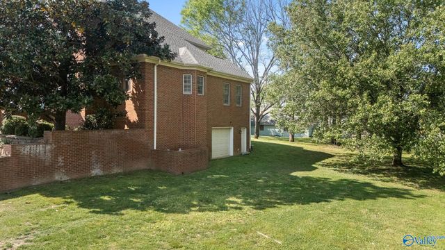 913 Dogwood Drive, Fayetteville, TN 37334