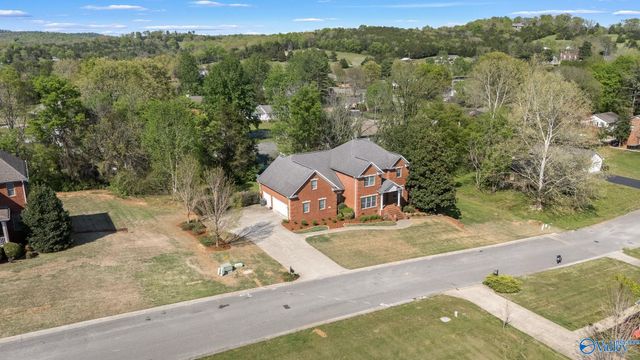 913 Dogwood Drive, Fayetteville, TN 37334