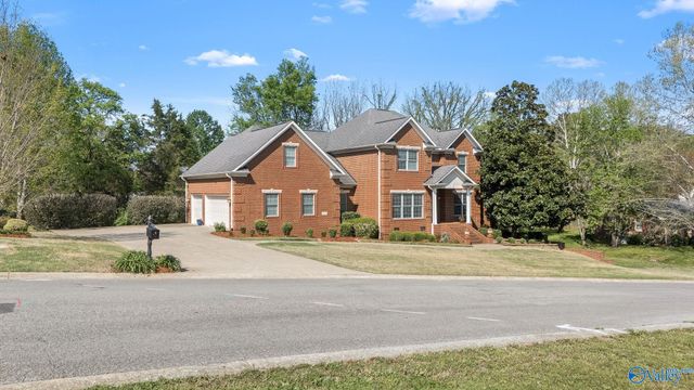 913 Dogwood Drive, Fayetteville, TN 37334