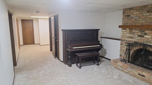 8106 Groveland Road, Mounds View, MN 55112