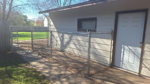 8106 Groveland Road, Mounds View, MN 55112