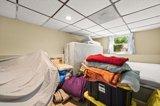 67 Fosdick Rd, Carver, MA 02330