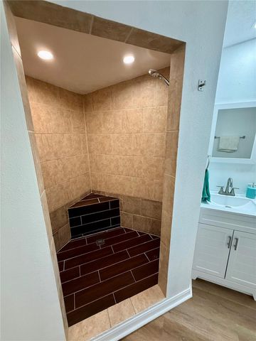 7304 23RD STREET, Zephyrhills, FL 33540