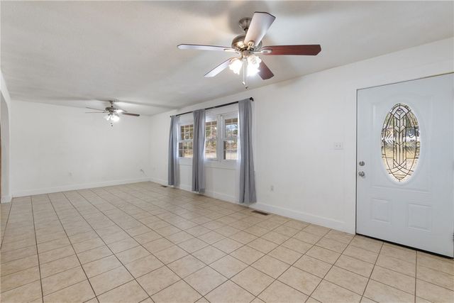 1502 N Springfield Street, Berryville, AR 72616