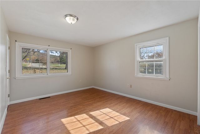 1502 N Springfield Street, Berryville, AR 72616