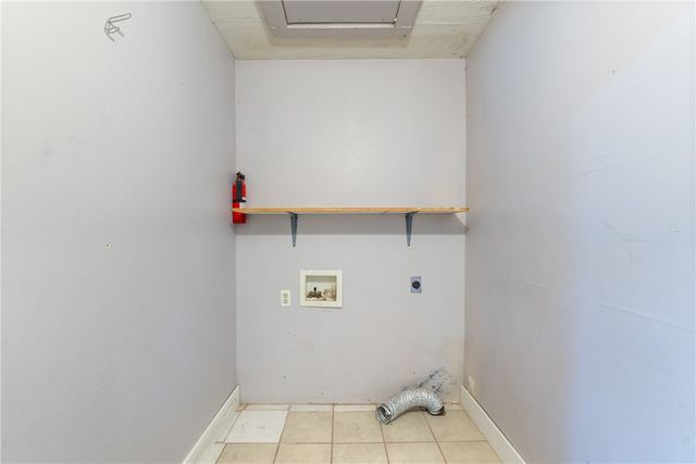 1502 N Springfield Street, Berryville, AR 72616