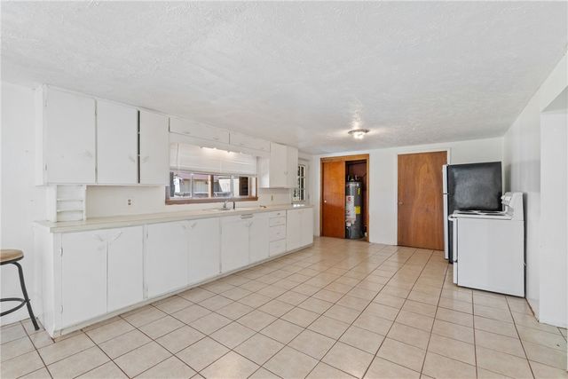 1502 N Springfield Street, Berryville, AR 72616