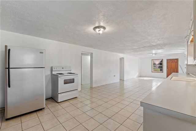 1502 N Springfield Street, Berryville, AR 72616