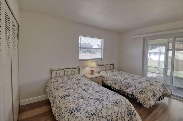 101 CAMBRIDGE TRAIL 196, Sun City Center, FL 33573