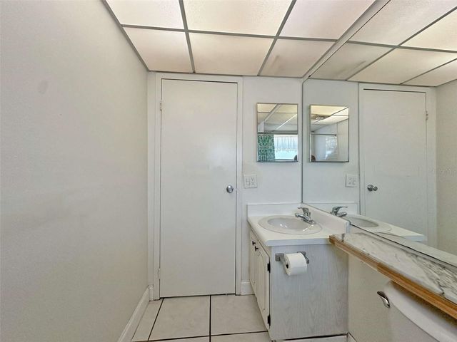 101 CAMBRIDGE TRAIL 196, Sun City Center, FL 33573