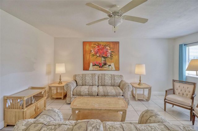 101 CAMBRIDGE TRAIL 196, Sun City Center, FL 33573